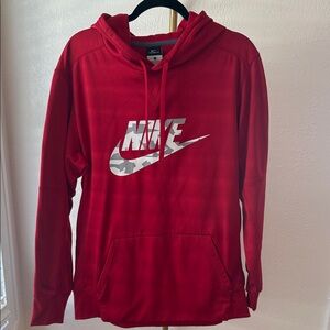 Nike Therma-Fit Red Pullover Hoodie Men’s Large Camo Swoosh Logo
